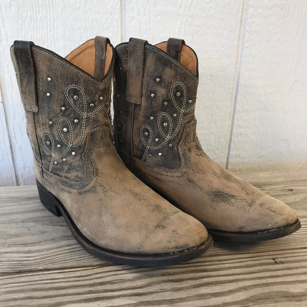 Miz Mooz Cozumel Womens Distressed Leather Studded Western Ankle Boots 11